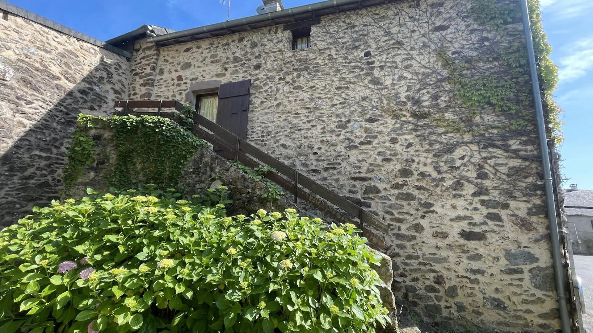 Village Nature En Foret De Najac